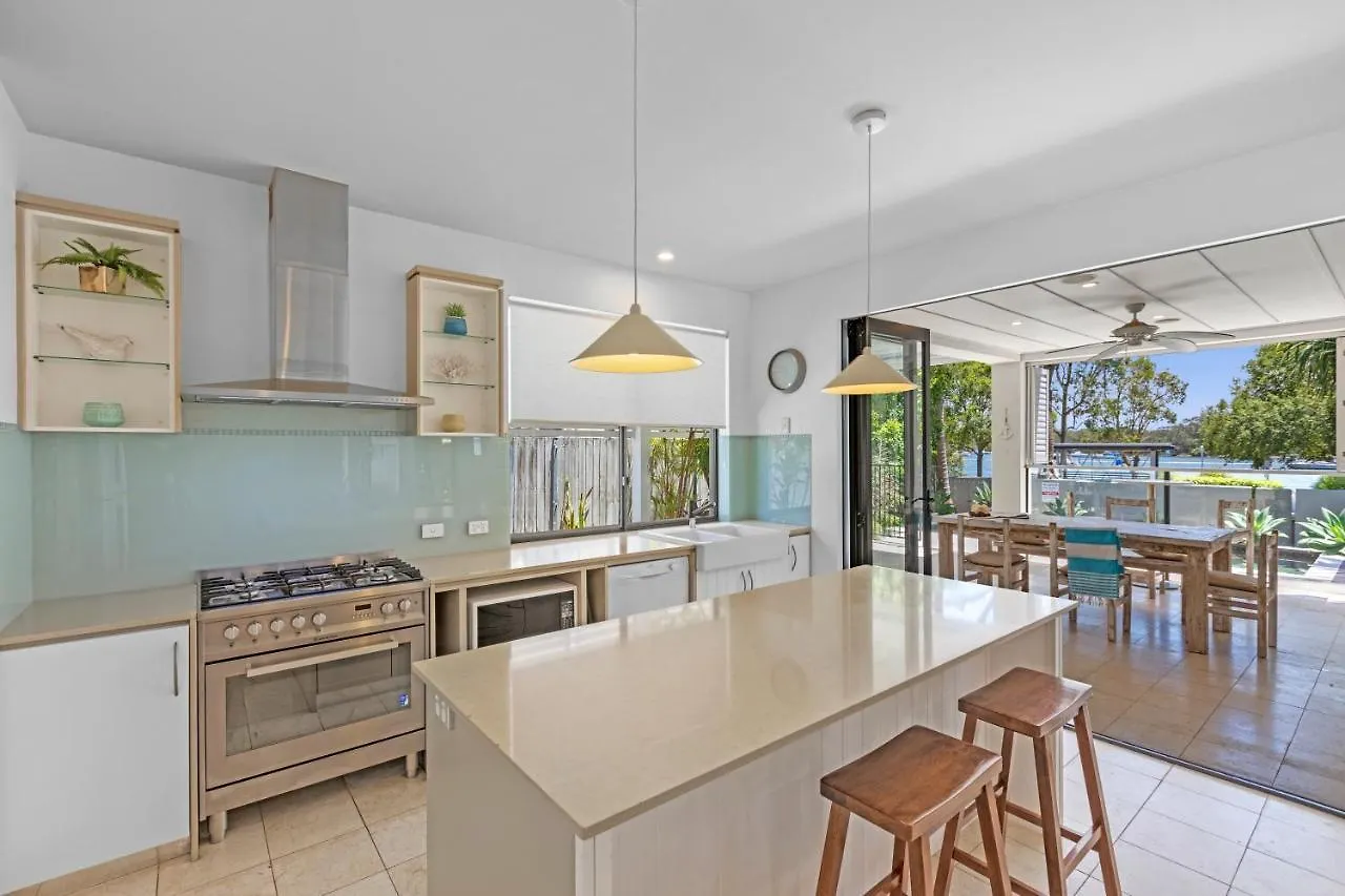 נוסוויל Noosa Village River Resort